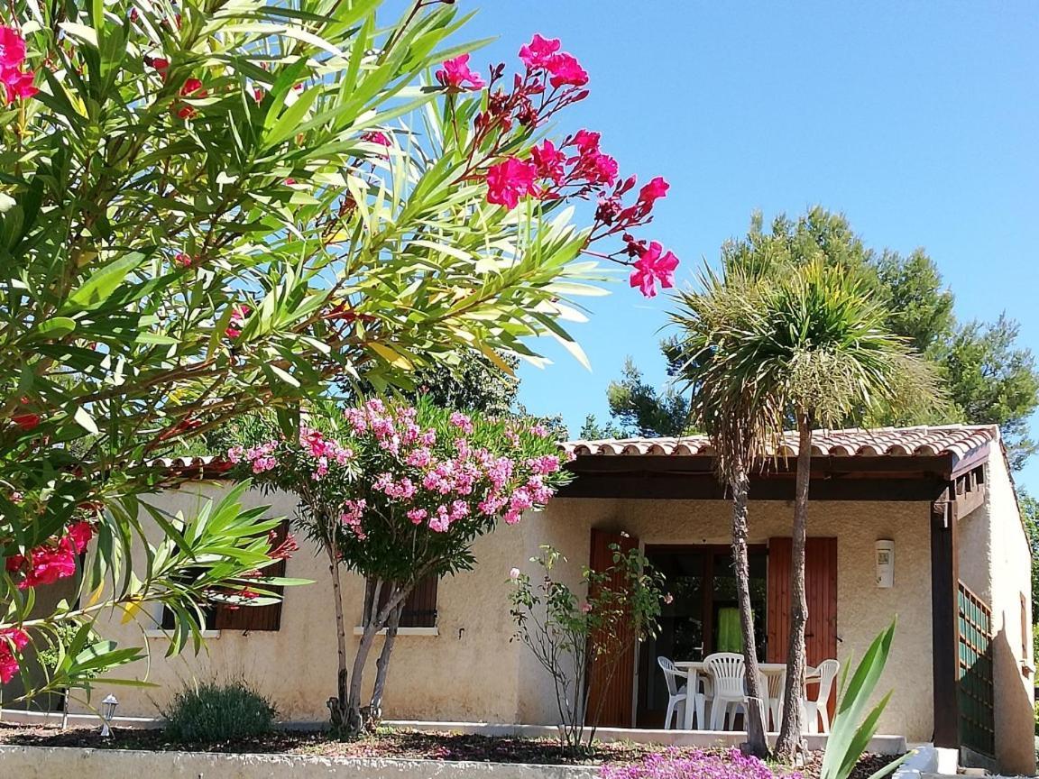Espace Loisirs Hotell Saint-Martin-dʼArdèche Eksteriør bilde